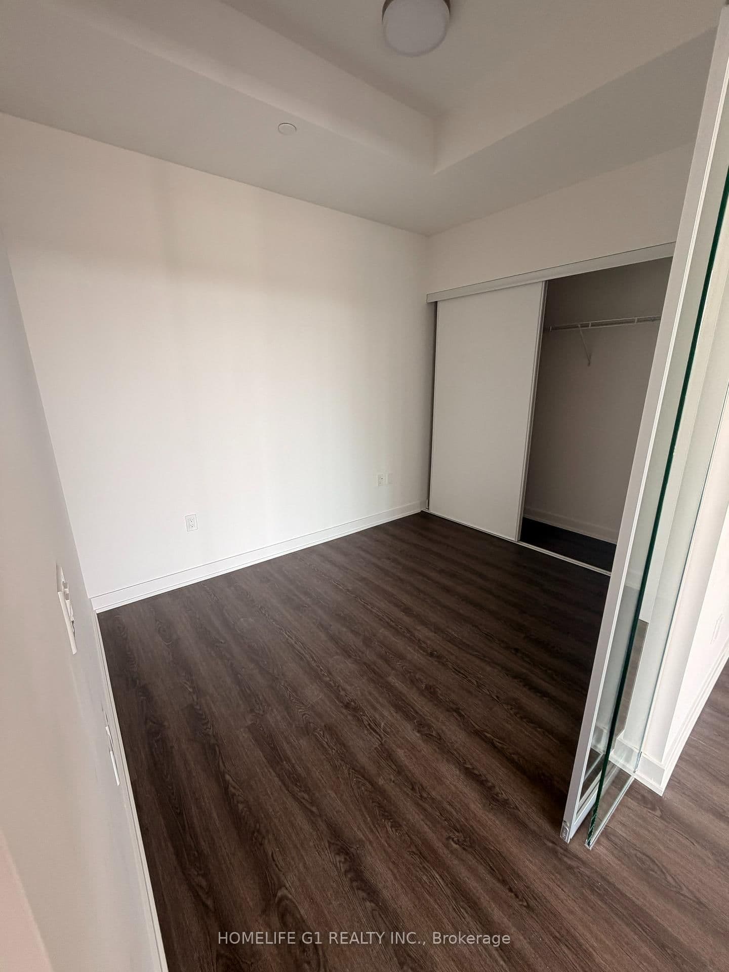 448 Burnhamthorpe Road W, Unit TH2 thumbnail 4
