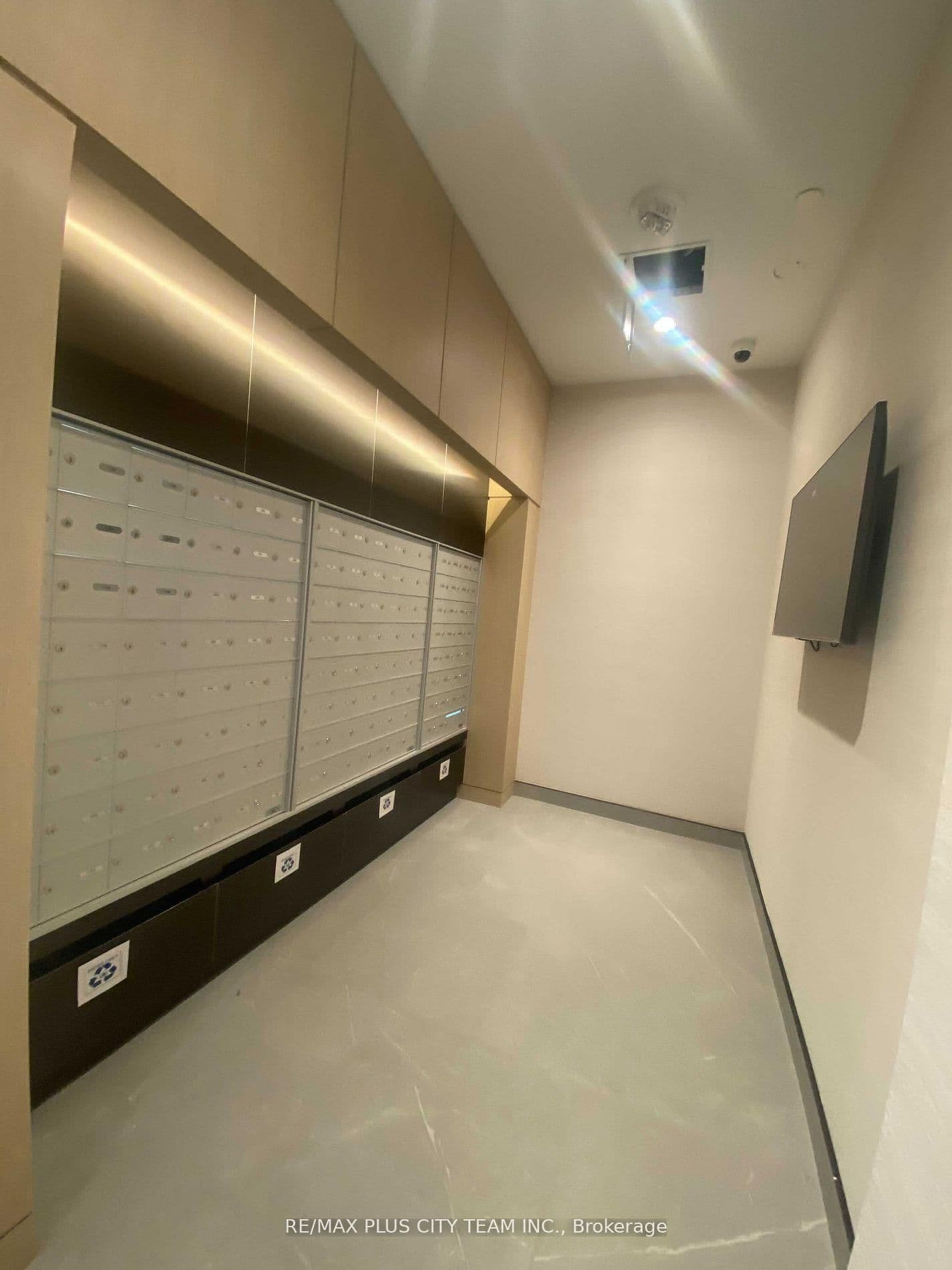 215 Veterans Drive S, Unit 103 thumbnail 10