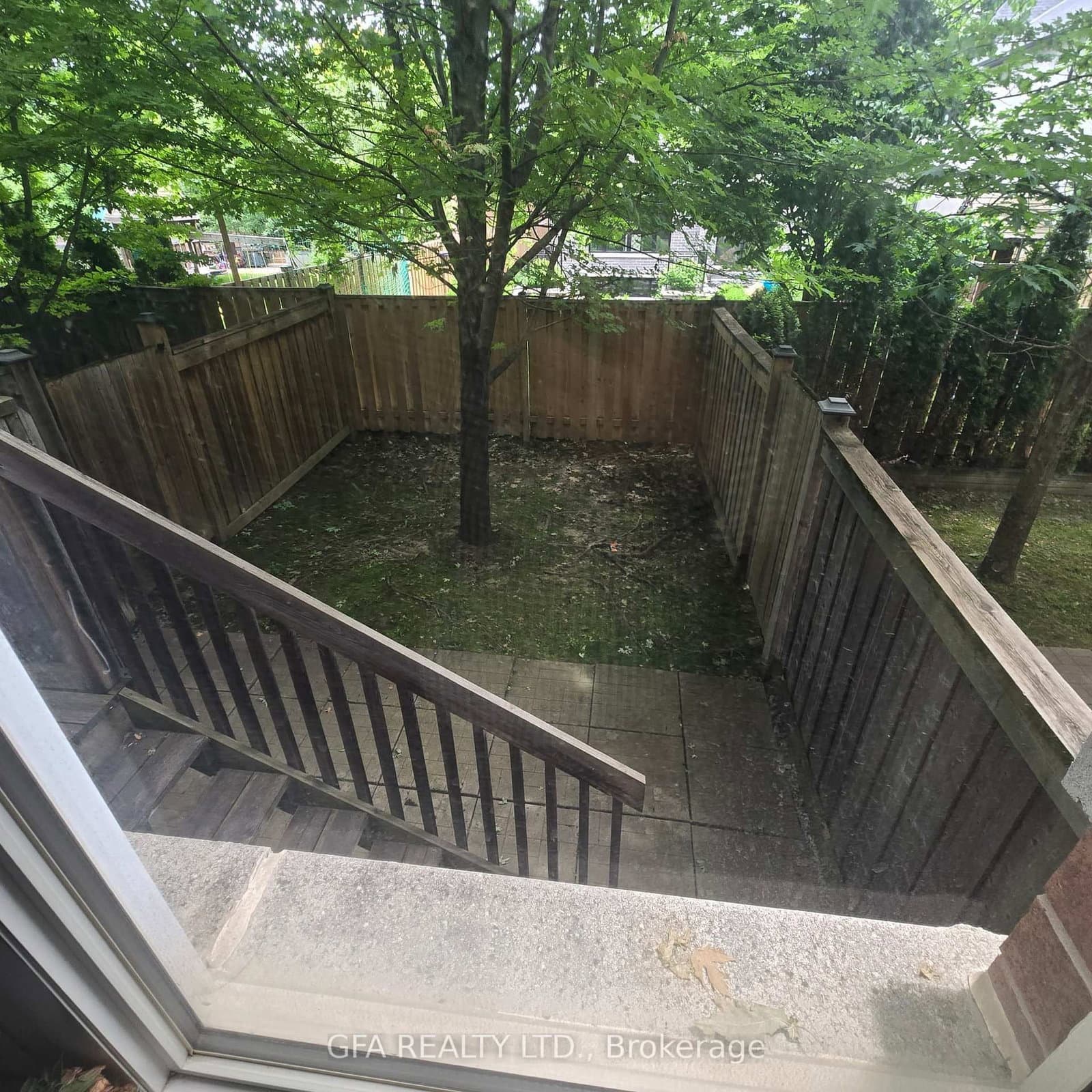 2600 GLENGARRY Road, Unit 9 thumbnail 12