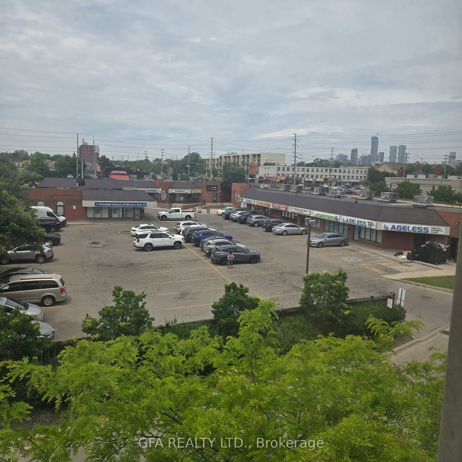 2600 GLENGARRY Road, Unit 9 thumbnail 15