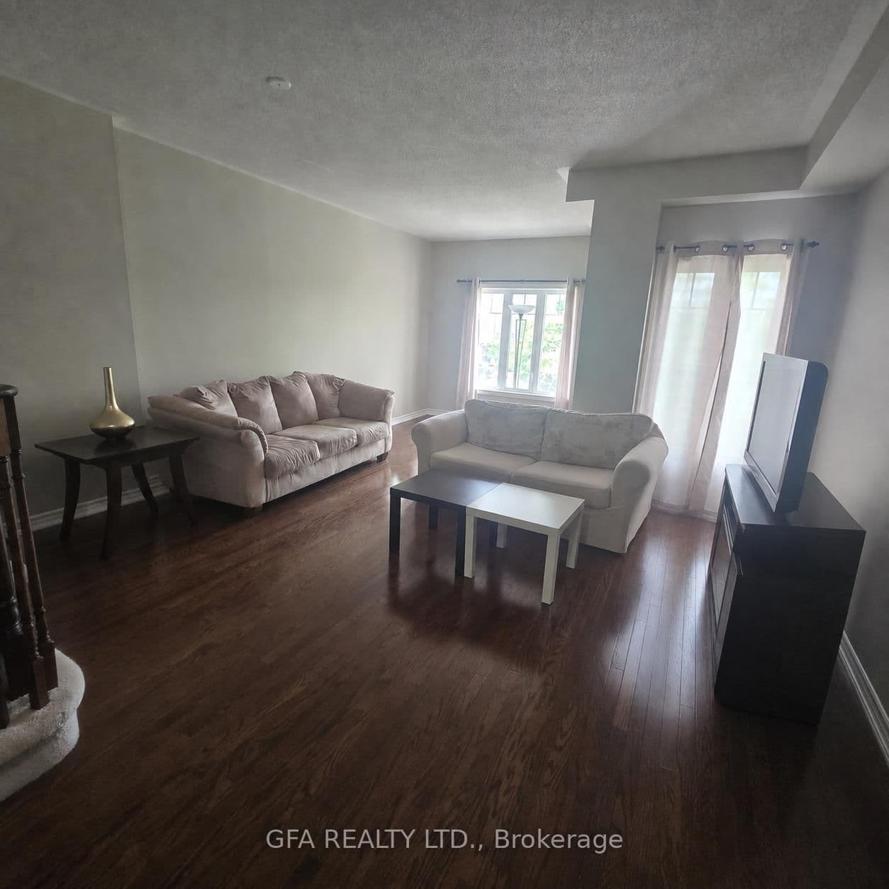 2600 GLENGARRY Road, Unit 9 thumbnail 7