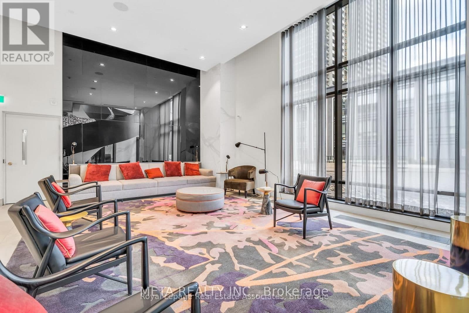 7 Mabelle Avenue, Unit 707 thumbnail 4