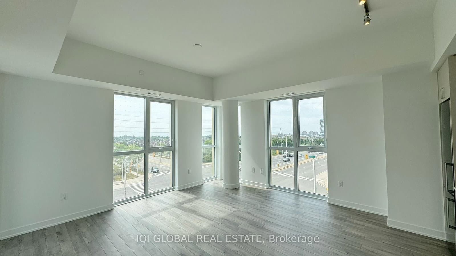 1005 Dundas Street E, Unit 556 thumbnail 19