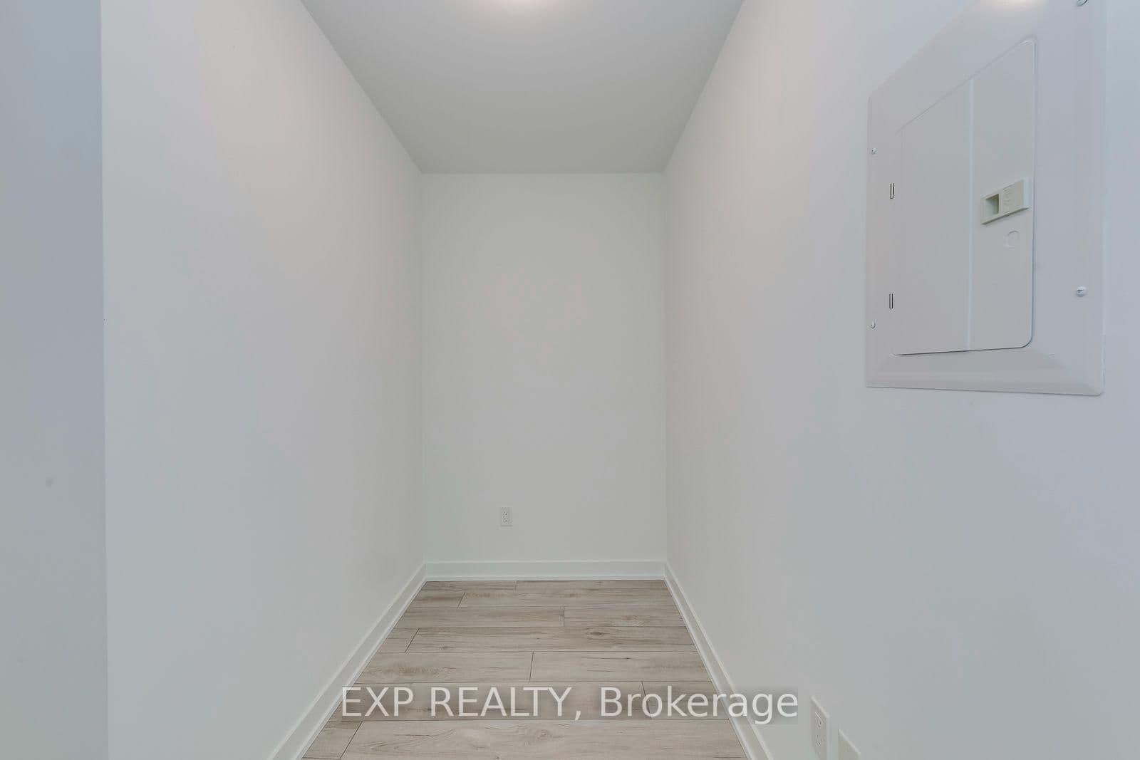 1035 Southdown Road, Unit 1605 thumbnail 21