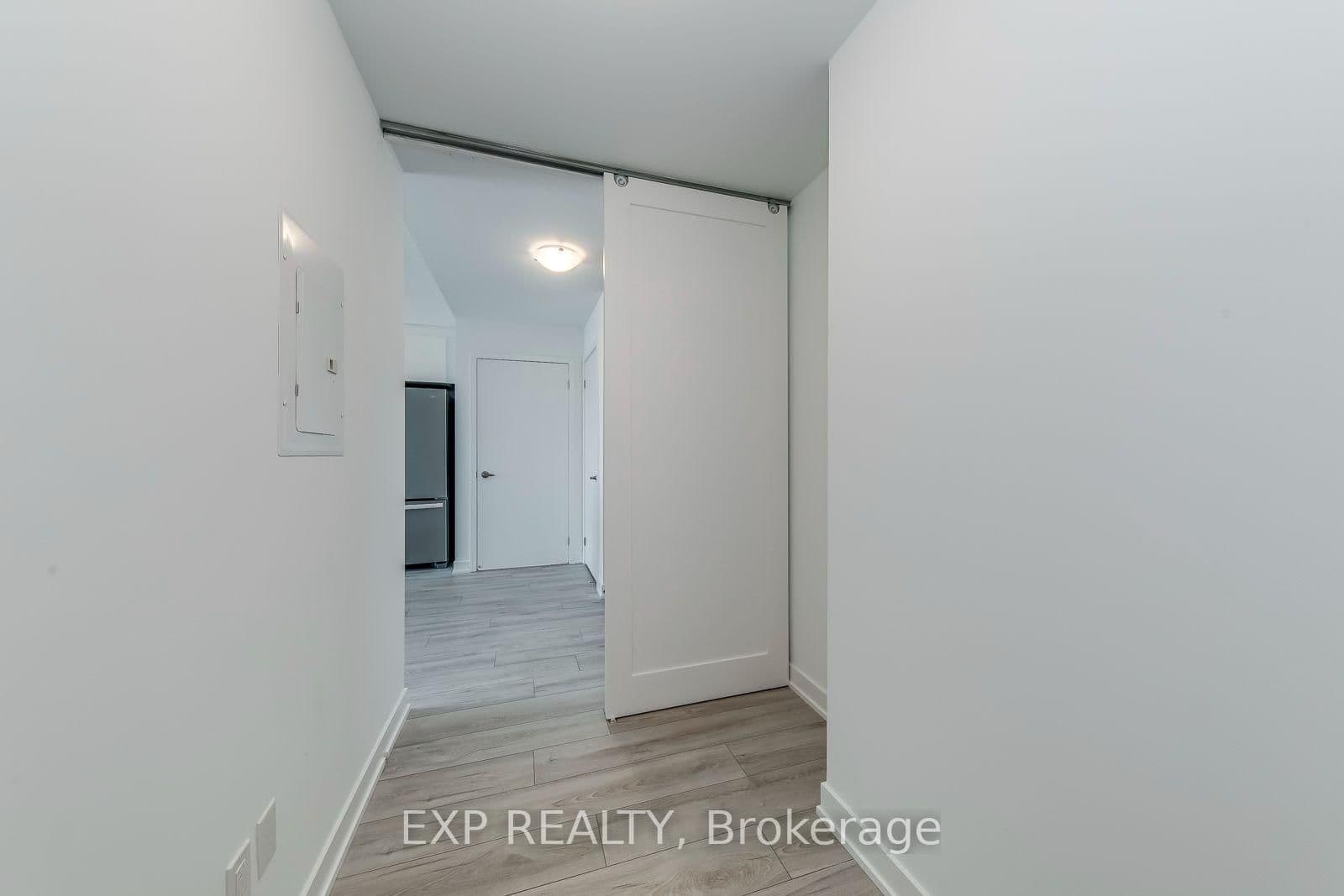 1035 Southdown Road, Unit 1605 thumbnail 22