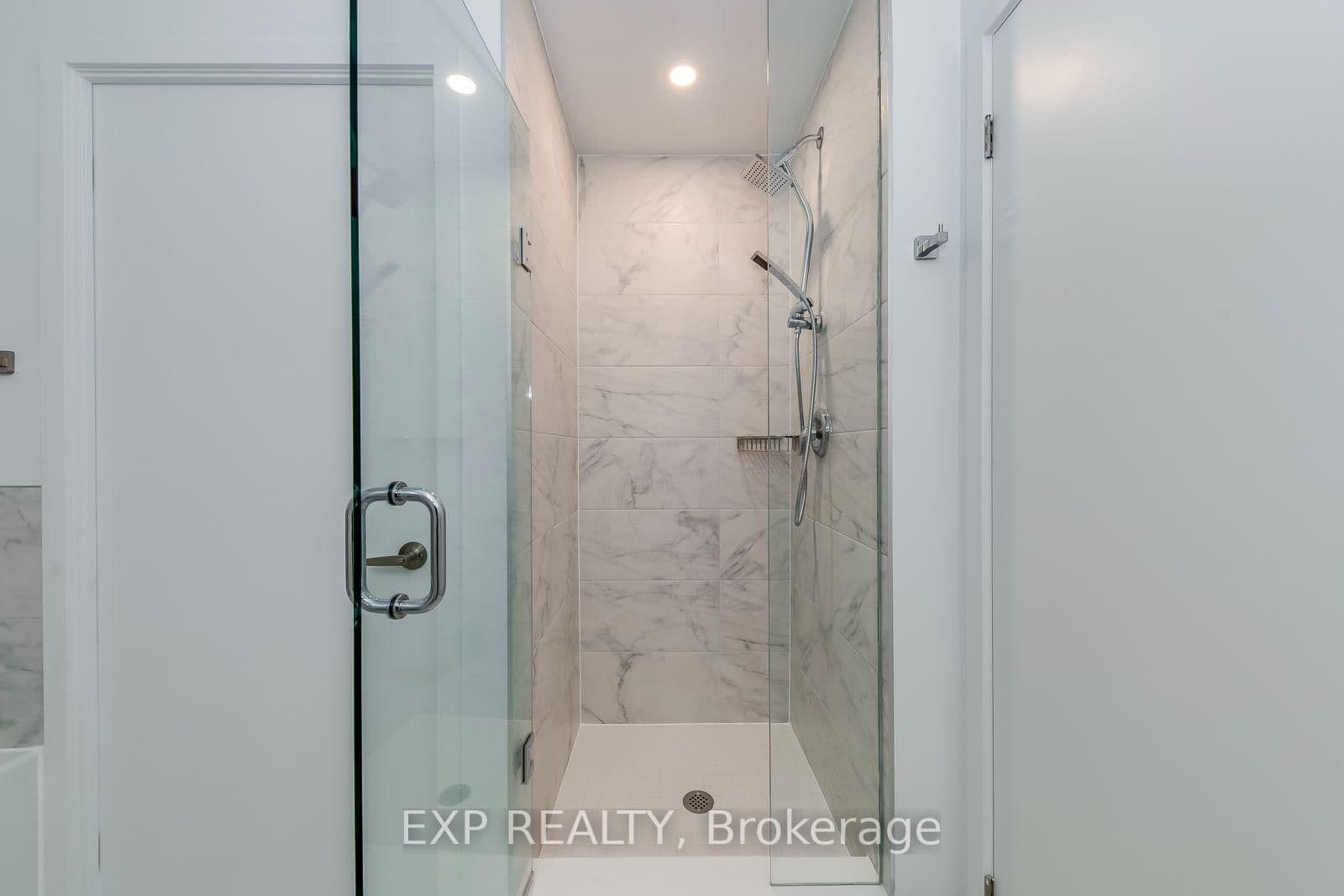 1035 Southdown Road, Unit 1605 thumbnail 24