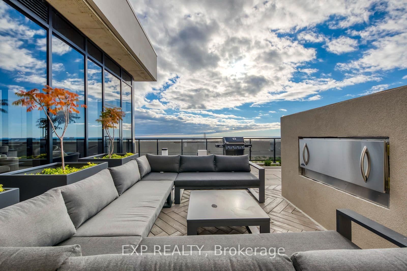1035 Southdown Road, Unit 1605 thumbnail 29