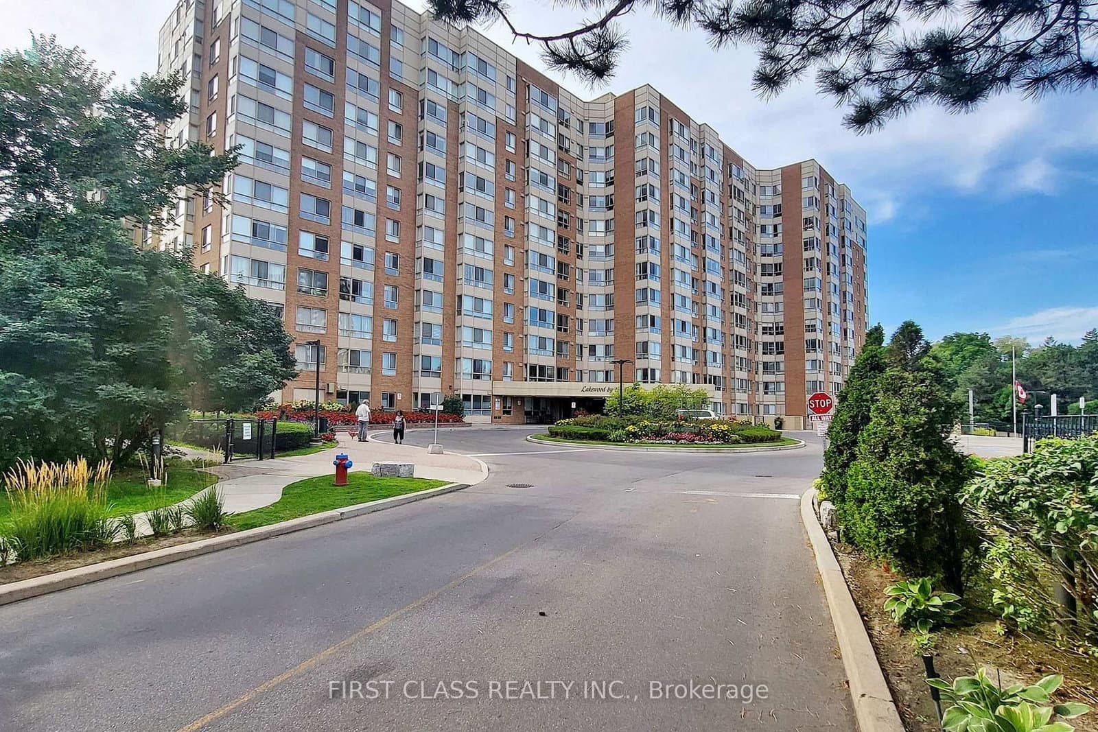 1485 E Lakeshore Road E, Unit 1117 - Image 1
