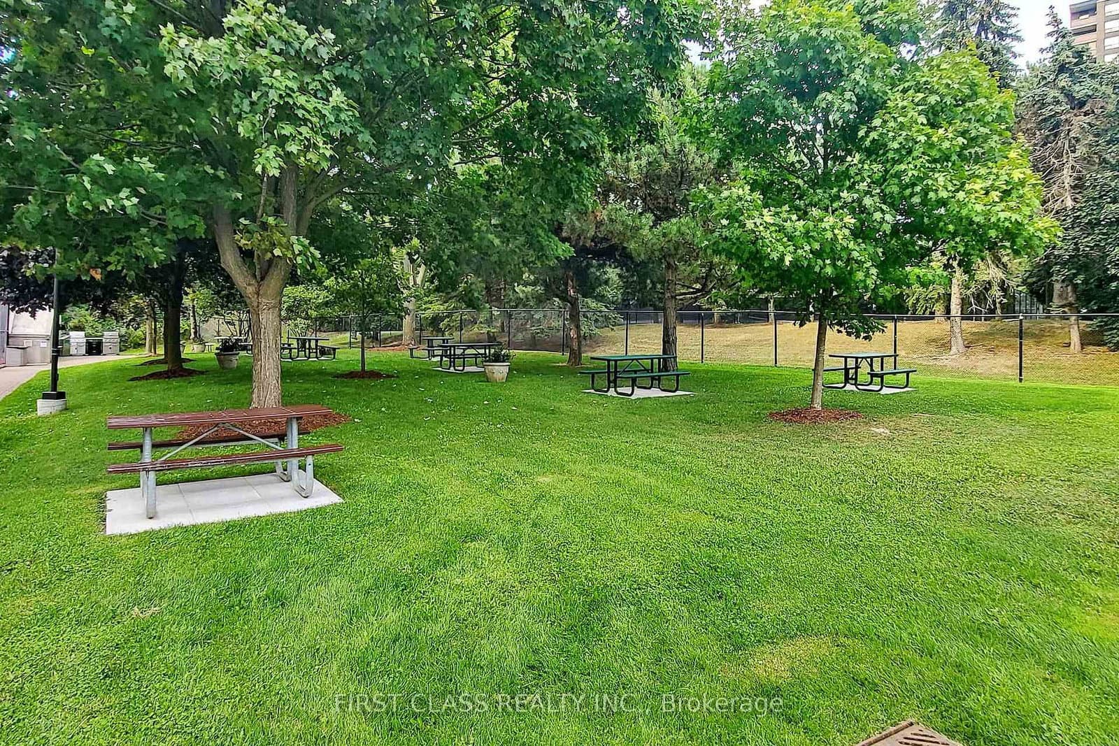 1485 E Lakeshore Road E, Unit 1117 thumbnail 30