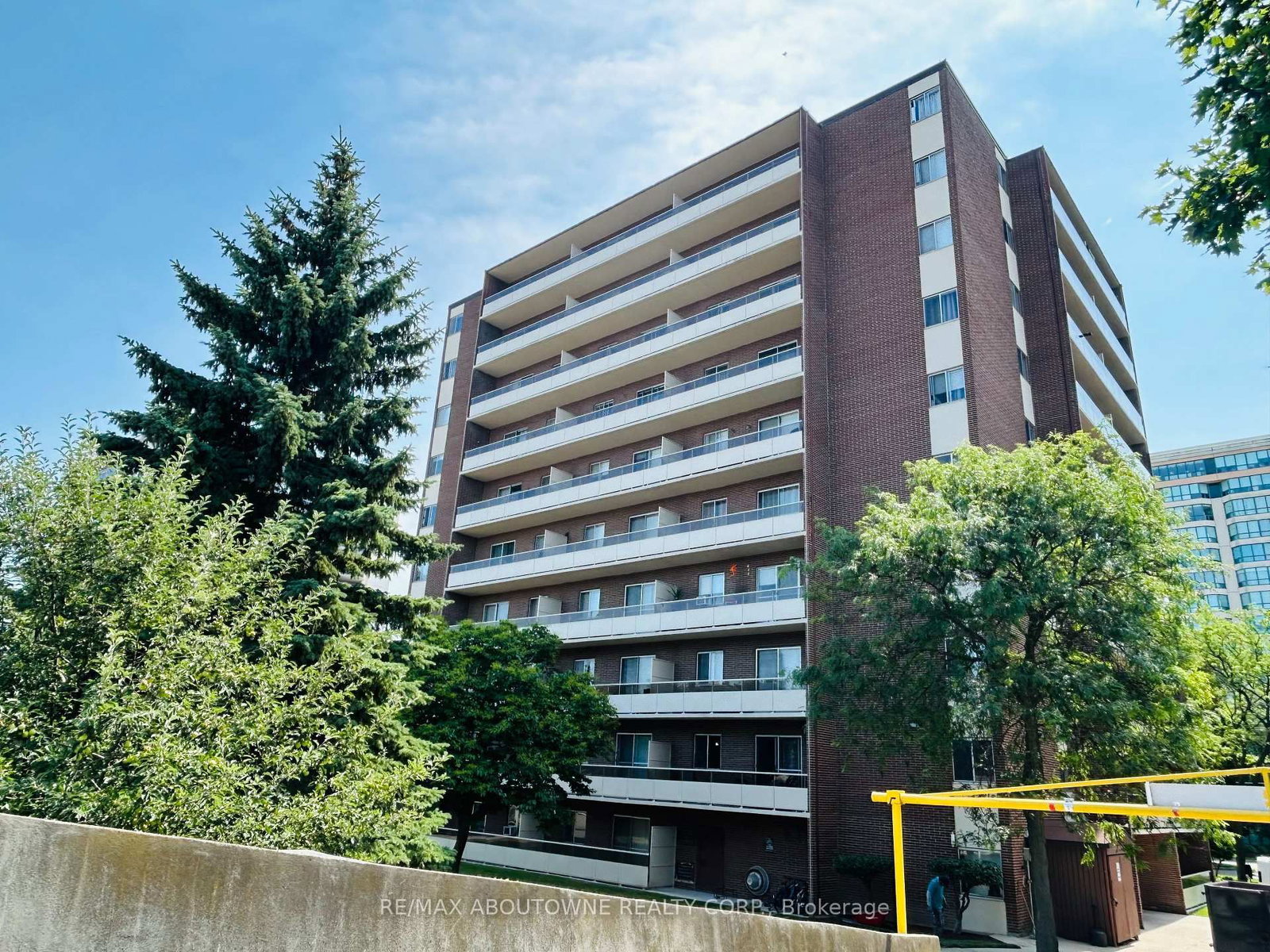 101 Millside Drive, Unit 607 thumbnail 16