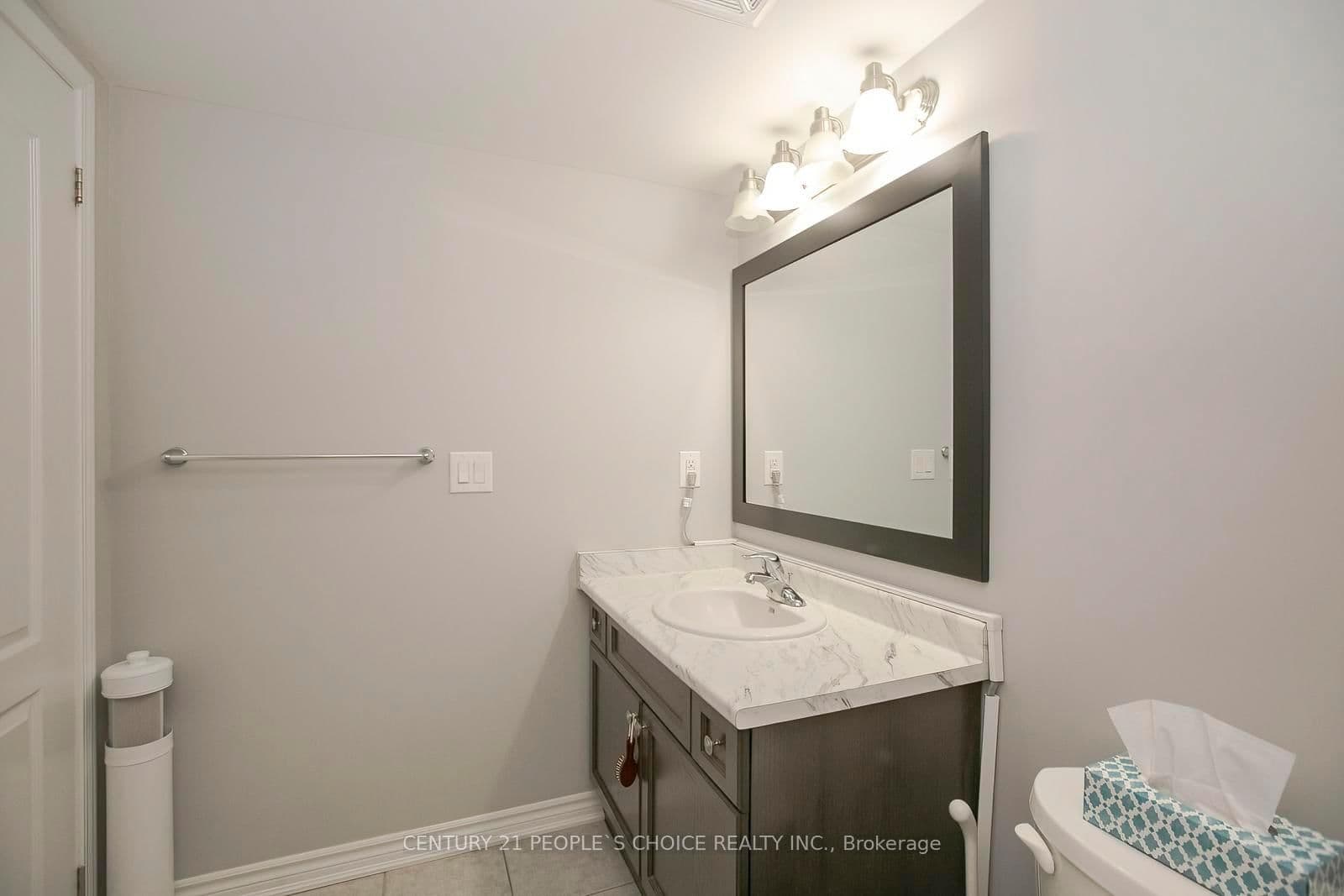 60 Baycliffe Crescent, Unit 402 thumbnail 19