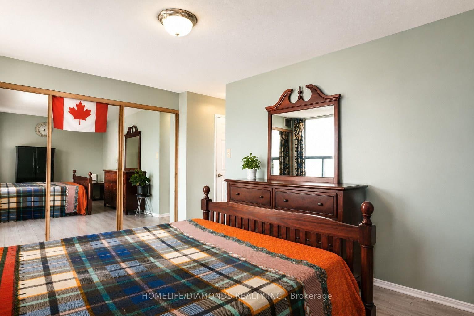 18 Knightsbridge Road, Unit 1411 thumbnail 18