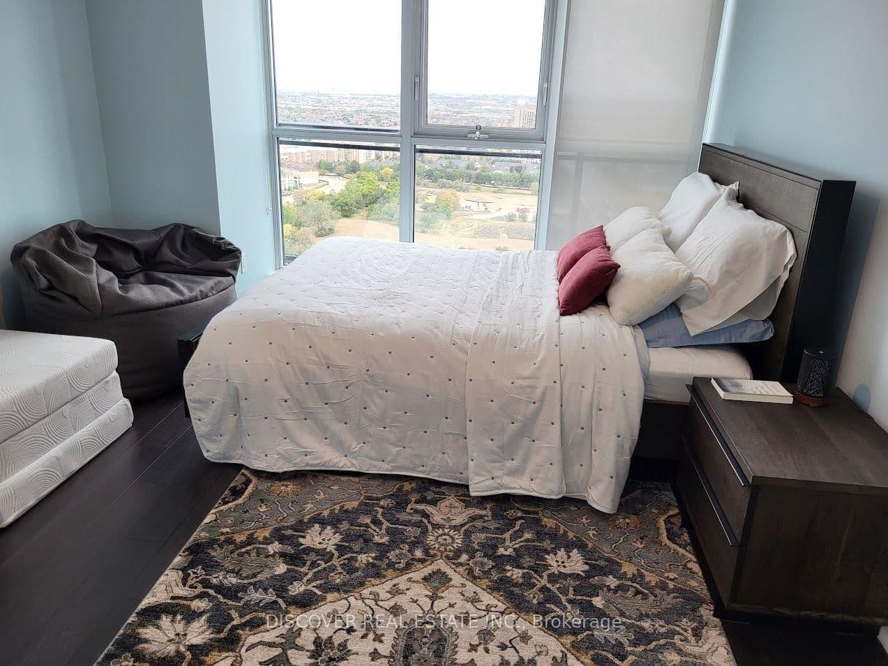 55 Eglinton Avenue W, Unit 2402 thumbnail 10