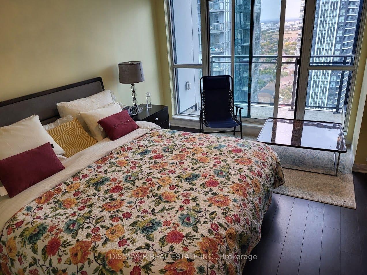 55 Eglinton Avenue W, Unit 2402 thumbnail 14