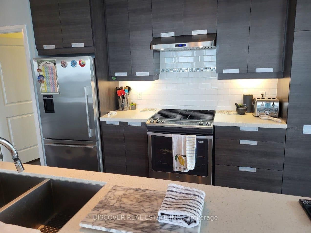 55 Eglinton Avenue W, Unit 2402 thumbnail 24