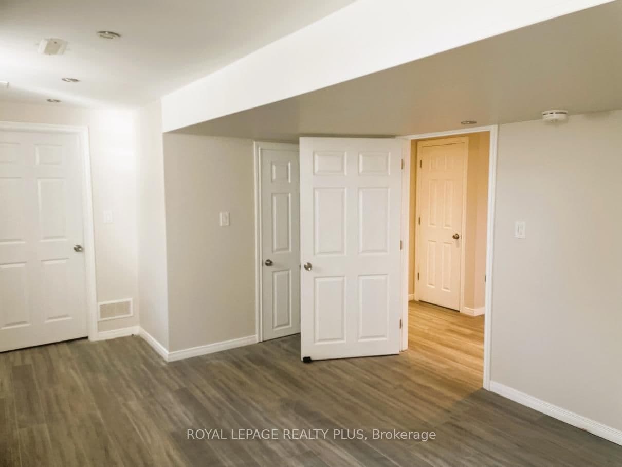 455 Trudeau Drive, Unit Bsmt thumbnail 10