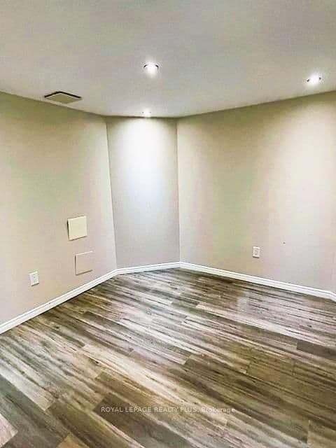 455 Trudeau Drive, Unit Bsmt thumbnail 12