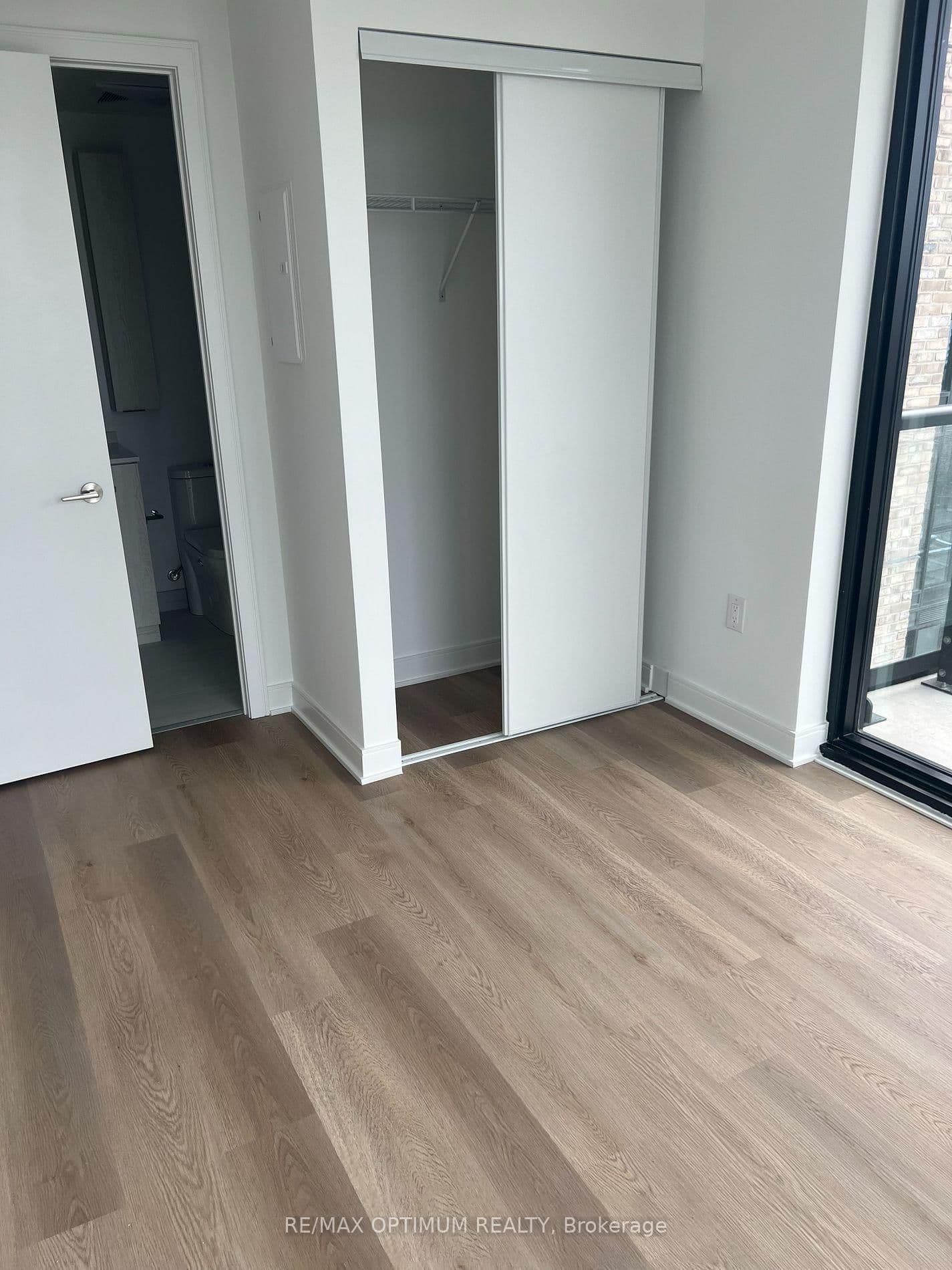 86 Dundas Street E, Unit 1516 thumbnail 12