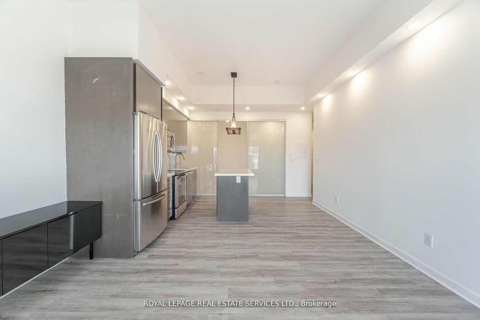 360 Square One Drive, Unit 602 thumbnail 16