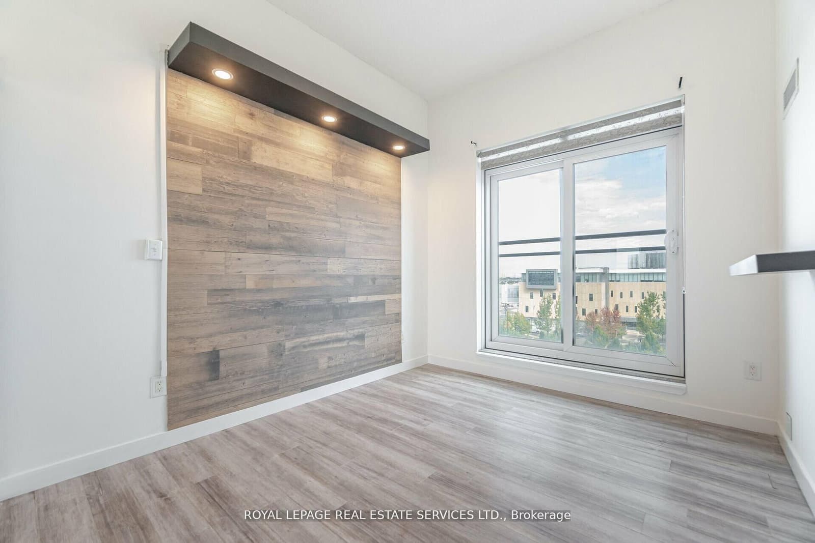 360 Square One Drive, Unit 602 thumbnail 19