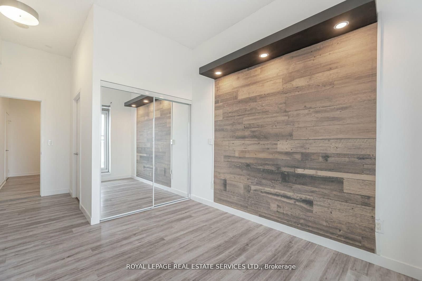 360 Square One Drive, Unit 602 thumbnail 20