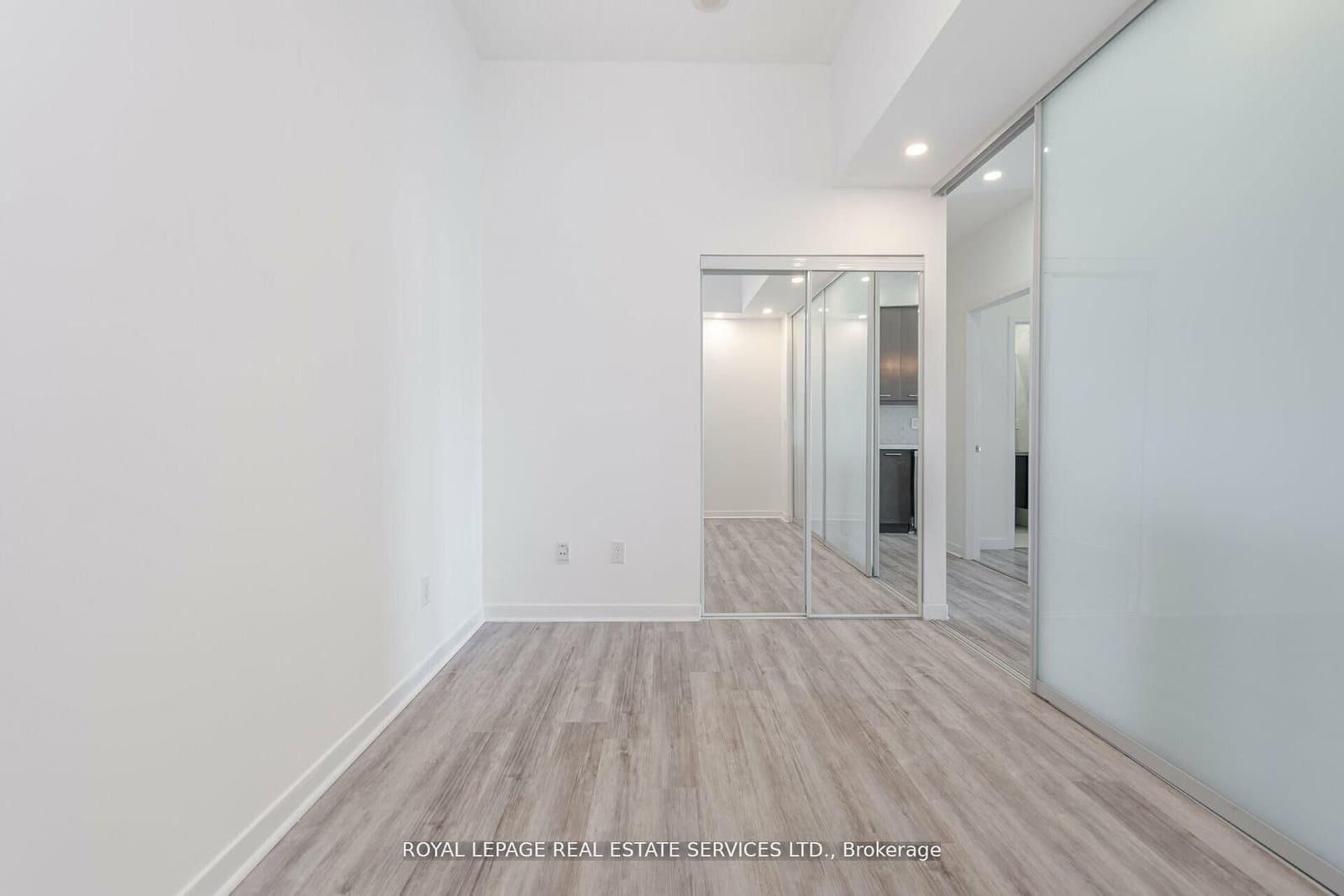 360 Square One Drive, Unit 602 thumbnail 25