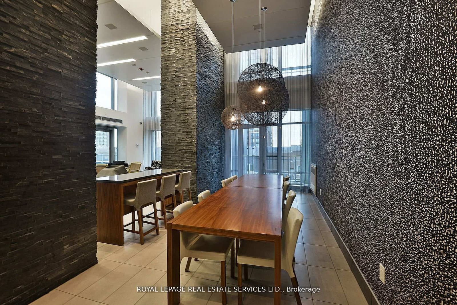 360 Square One Drive, Unit 602 thumbnail 34