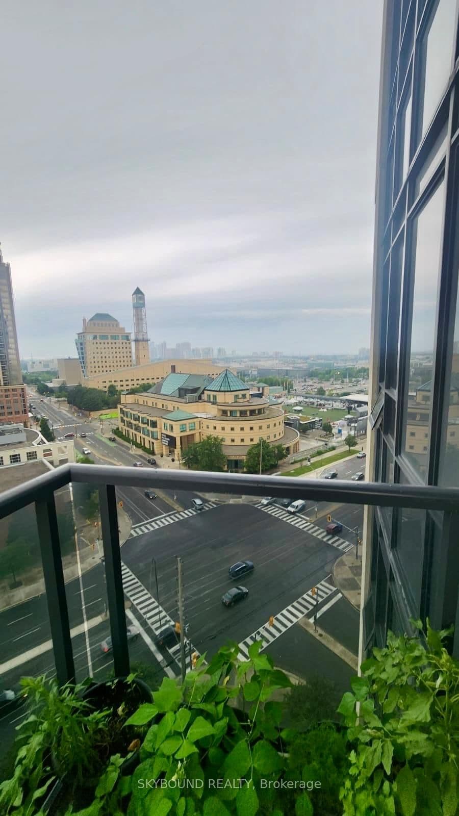 330 Burnhamthorpe Road W, Unit 1404 thumbnail 17