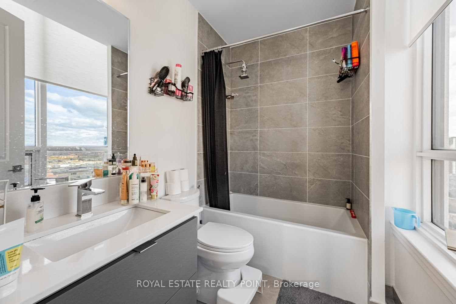 36 Elm Drive W, Unit PH-02 thumbnail 16