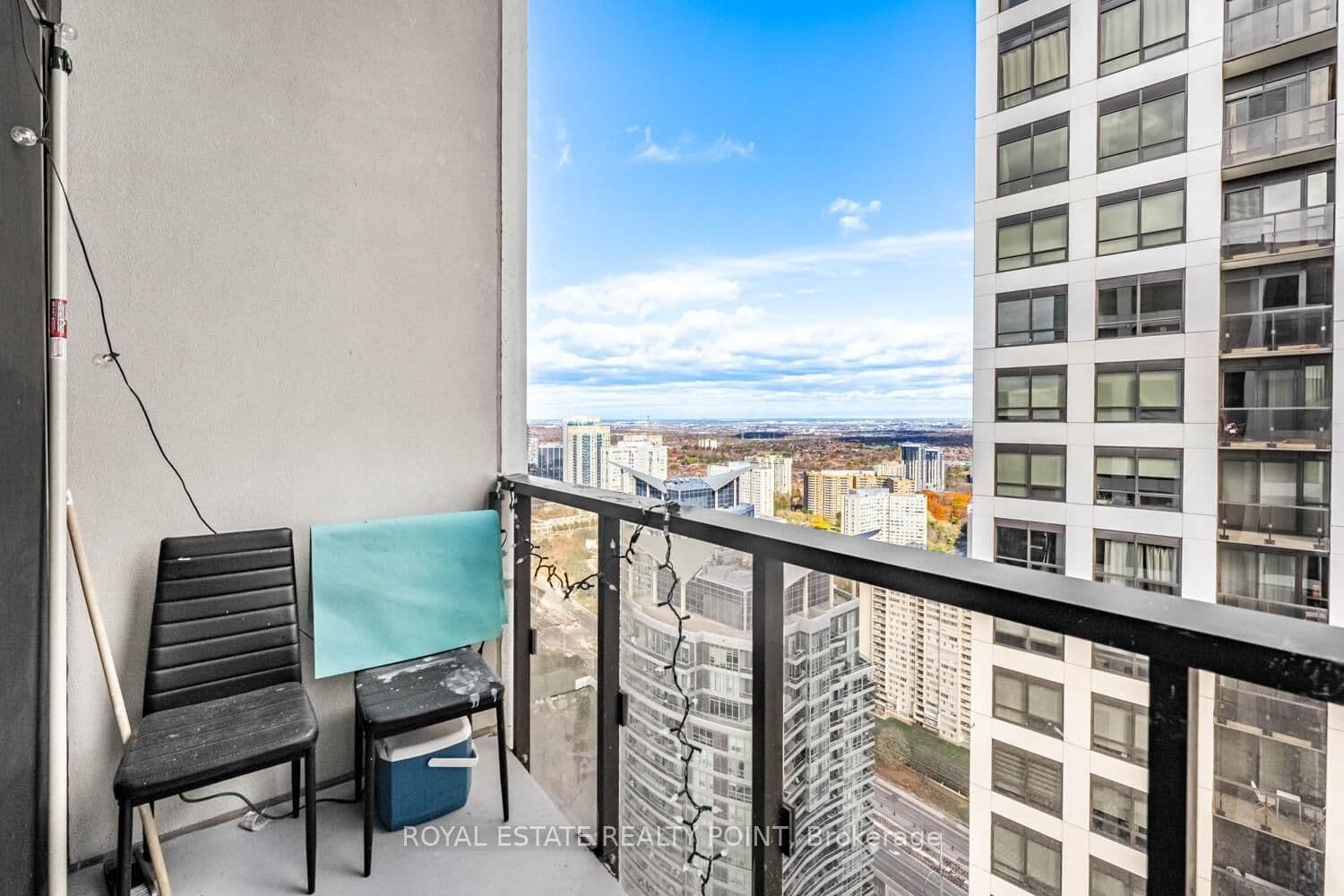 36 Elm Drive W, Unit PH-02 thumbnail 23