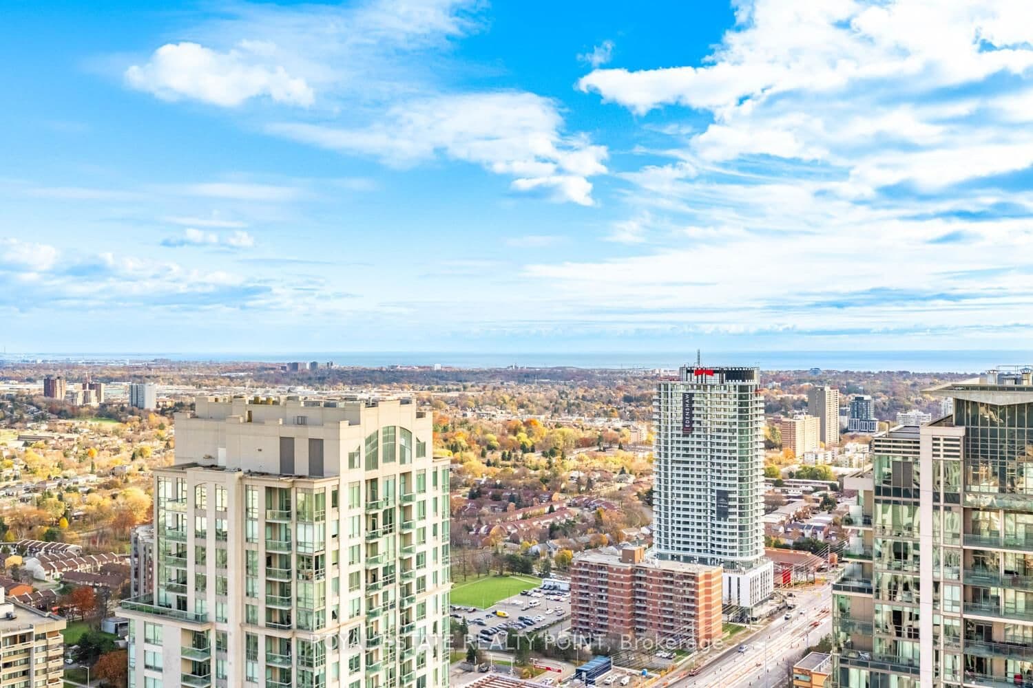 36 Elm Drive W, Unit PH-02 thumbnail 25