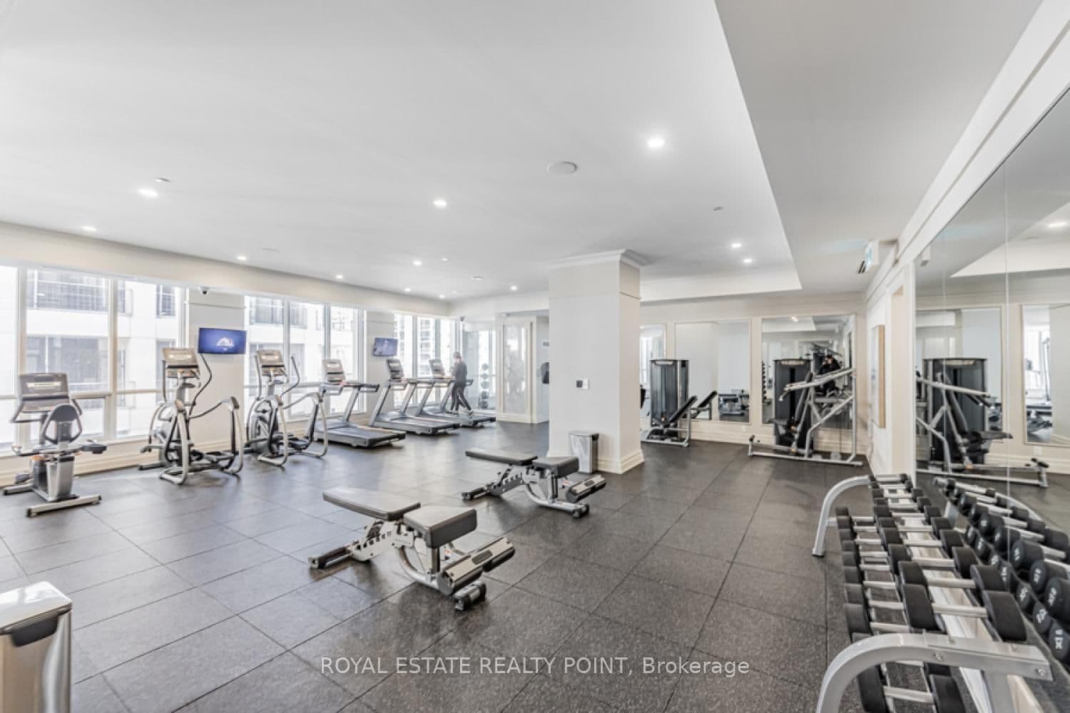 36 Elm Drive W, Unit PH-02 thumbnail 28