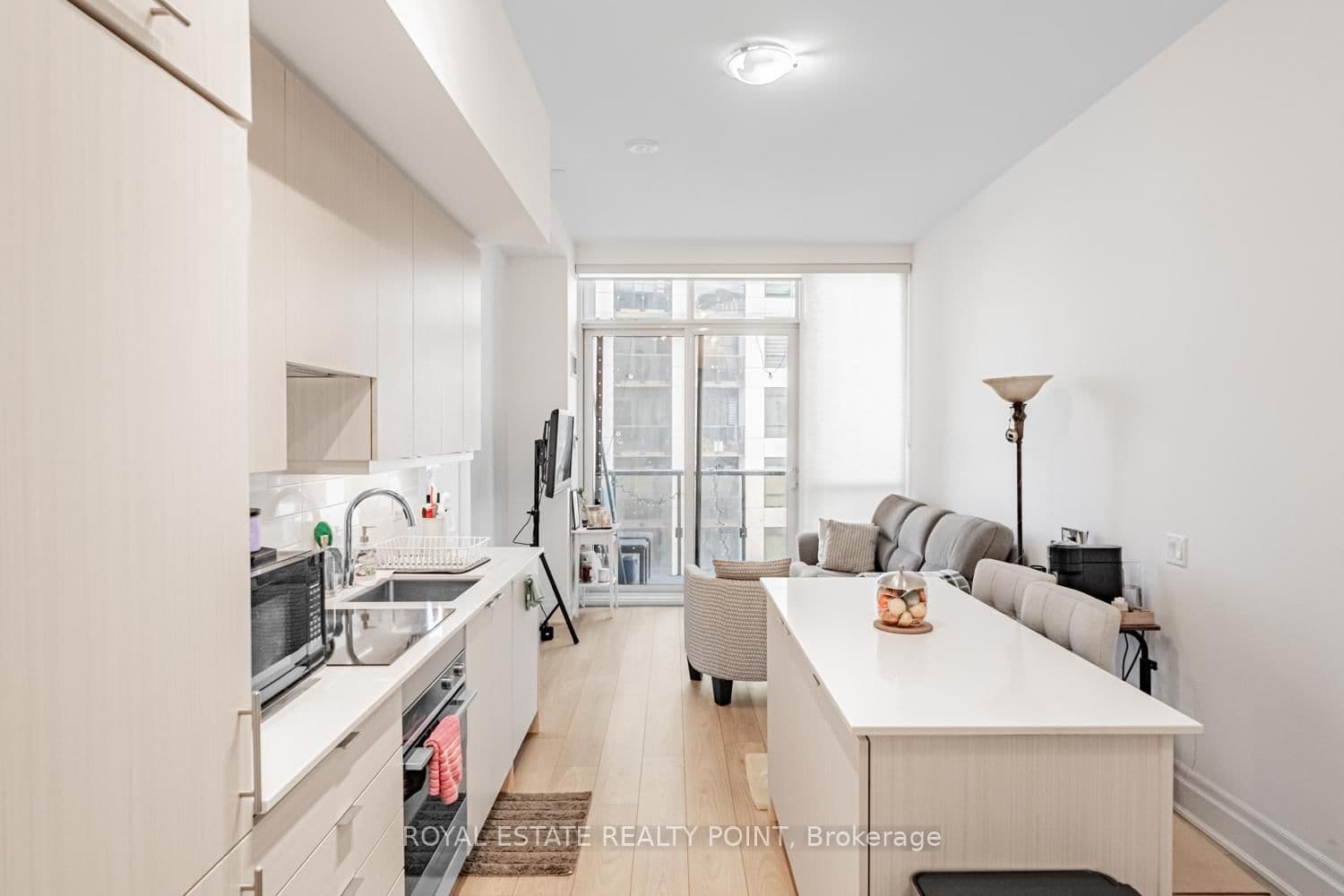36 Elm Drive W, Unit PH-02 thumbnail 4