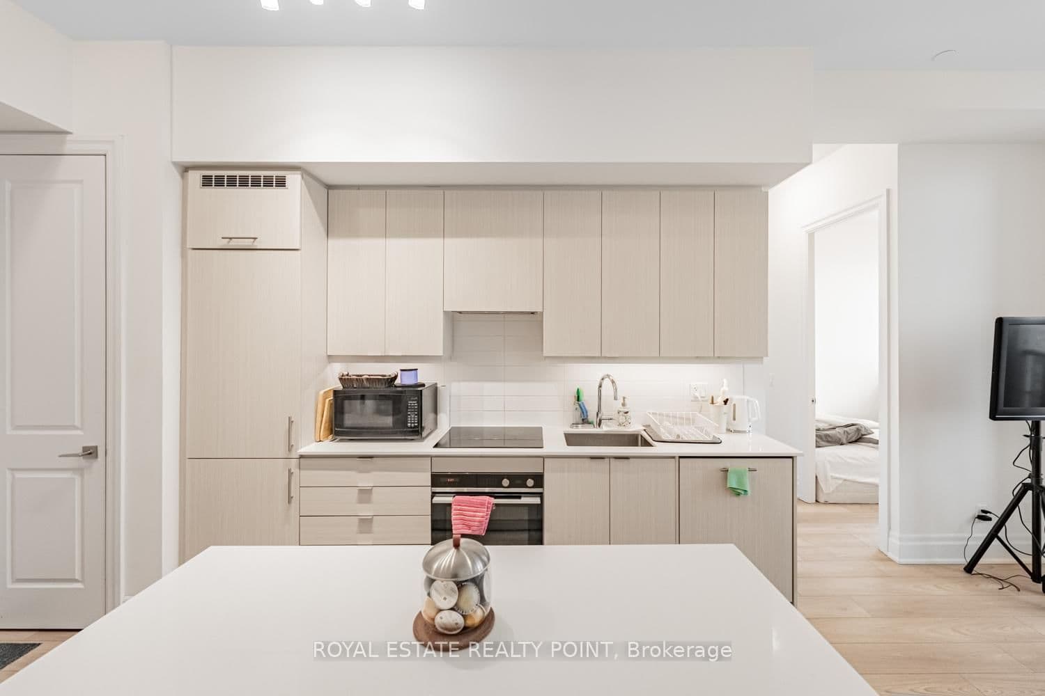 36 Elm Drive W, Unit PH-02 thumbnail 8