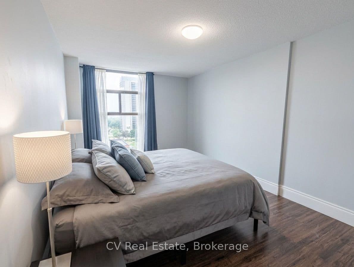 135 Marlee Avenue, Unit 1204 thumbnail 5