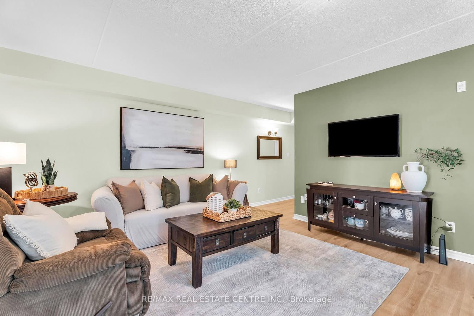 1479 Maple Avenue, Unit 102 thumbnail 11