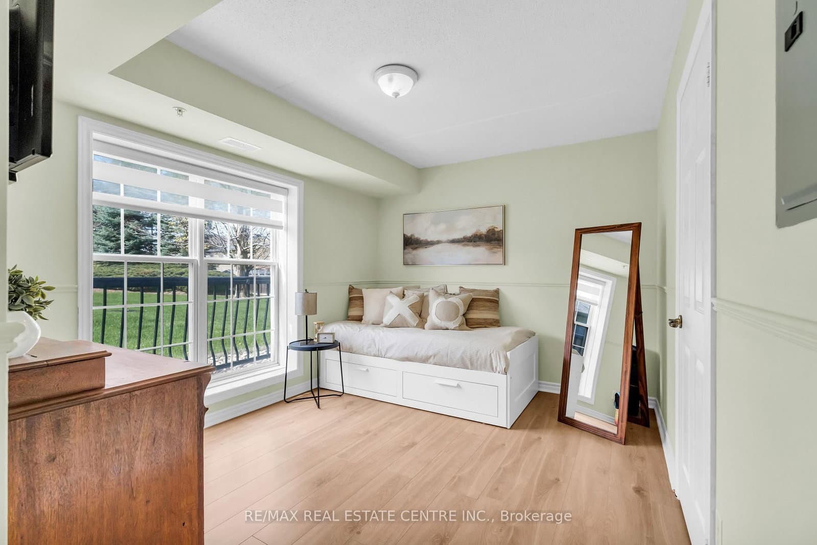 1479 Maple Avenue, Unit 102 thumbnail 32