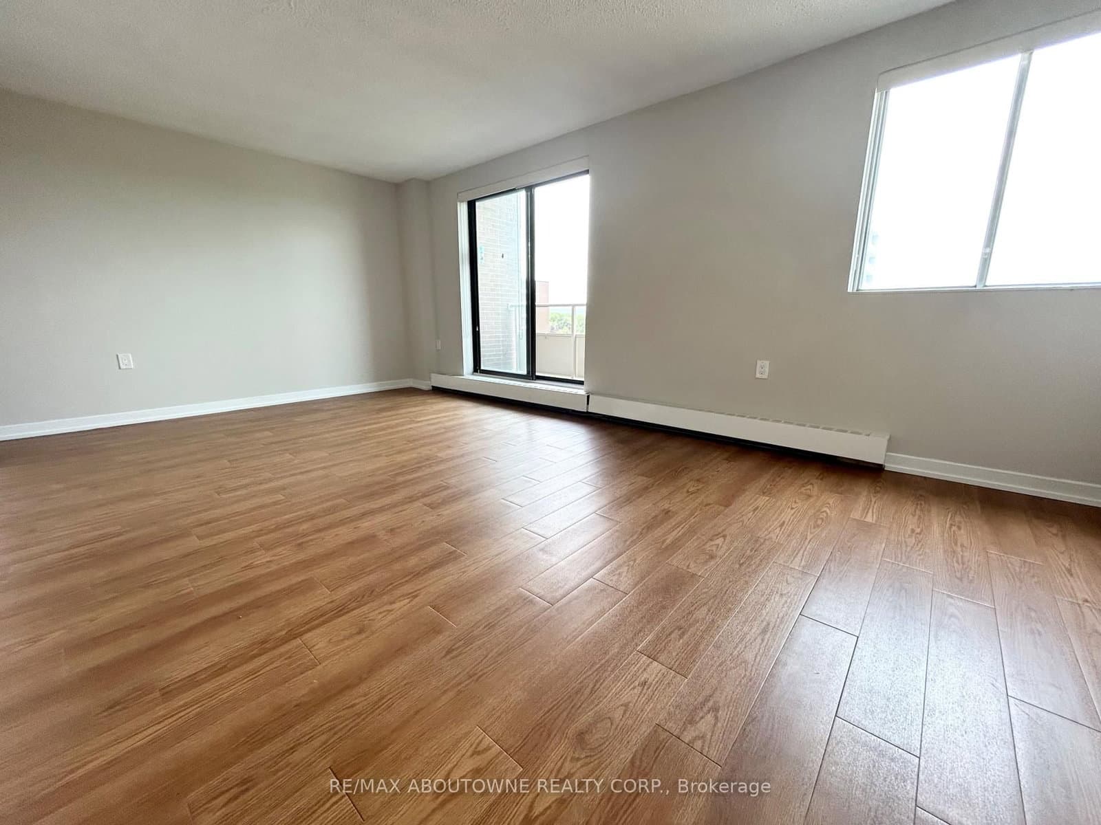 82 Millside Drive, Unit 904 thumbnail 10