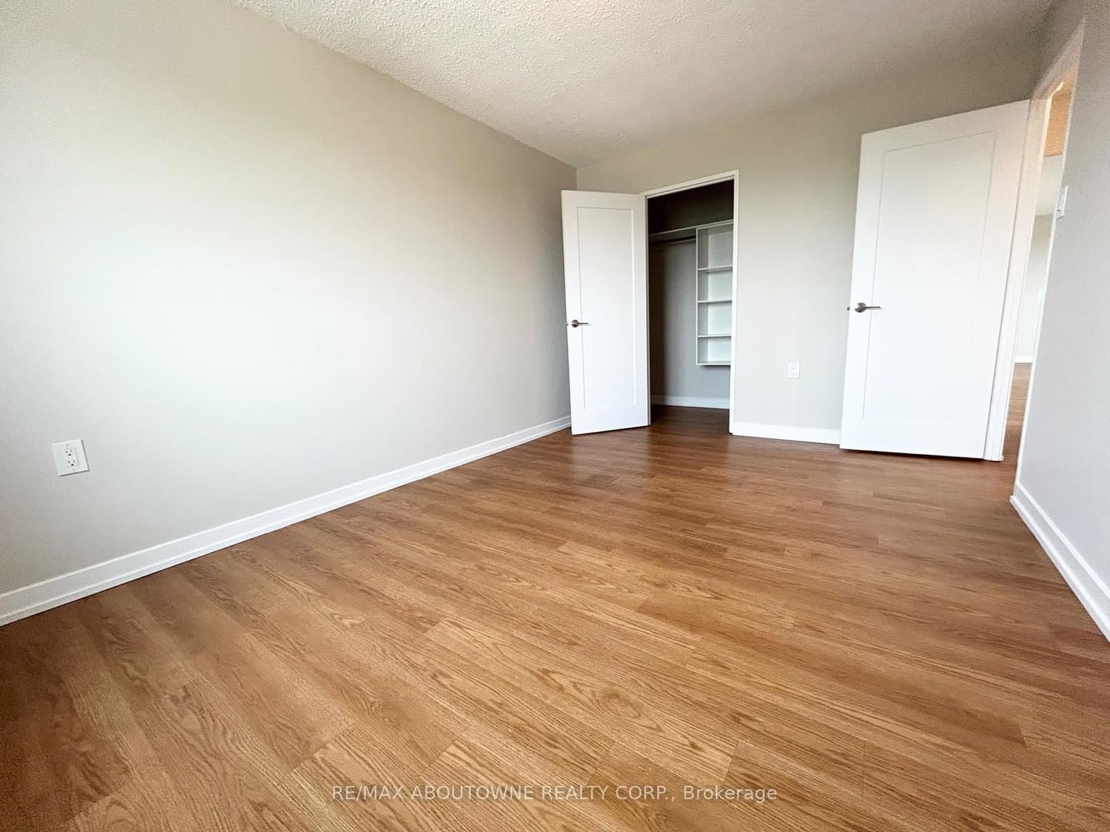 82 Millside Drive, Unit 904 thumbnail 12