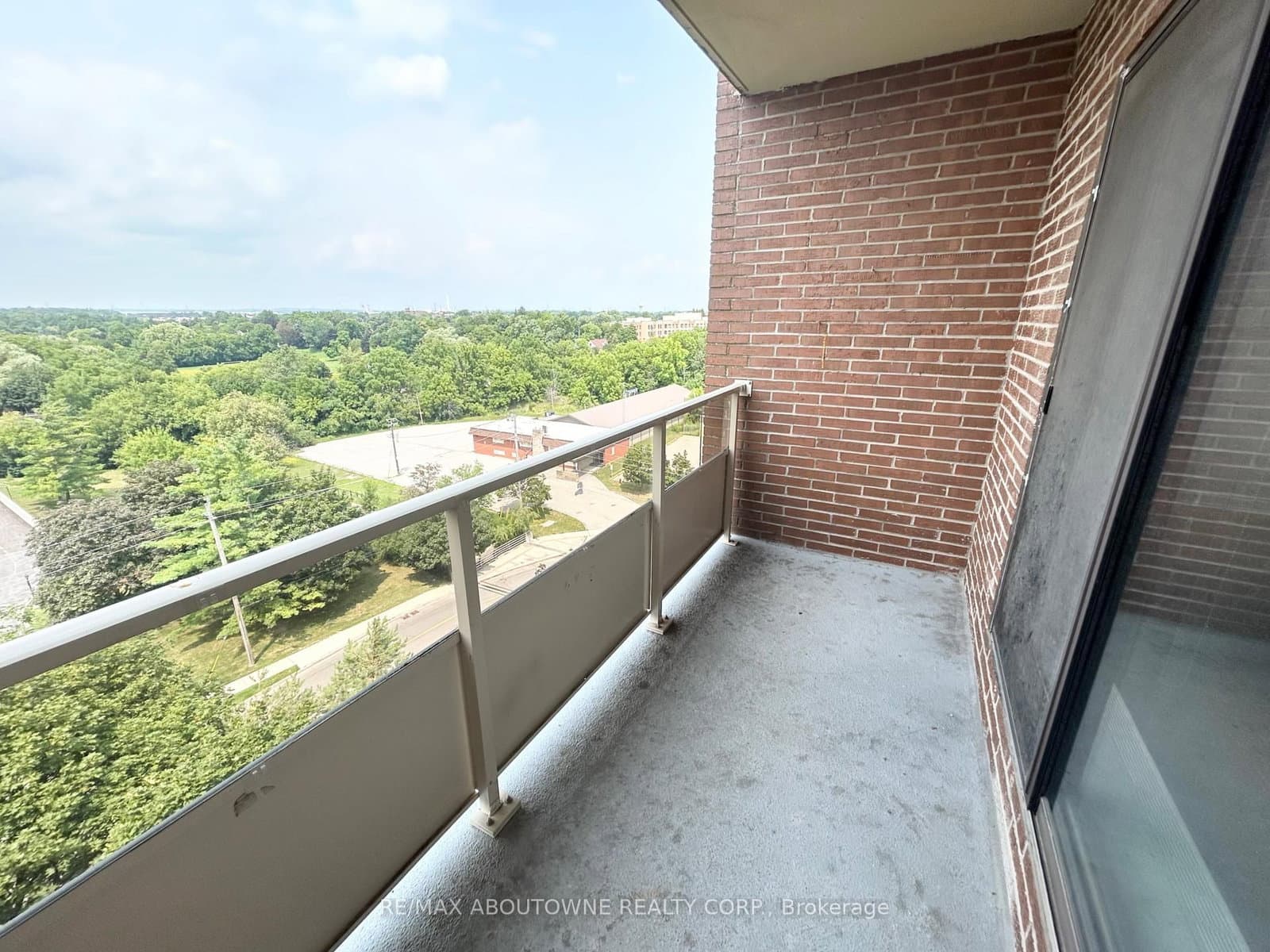 82 Millside Drive, Unit 904 thumbnail 16