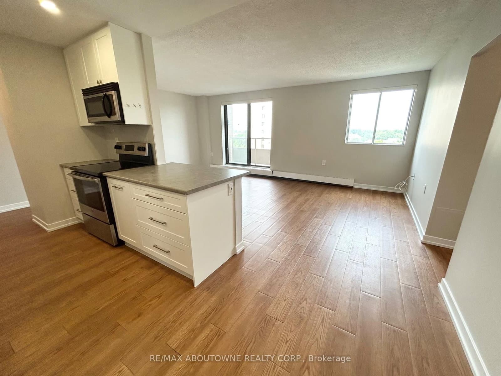 82 Millside Drive, Unit 904 thumbnail 7