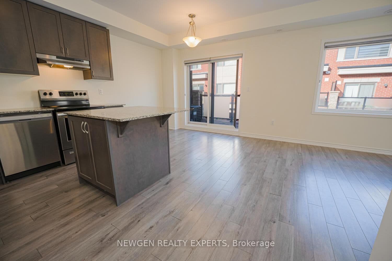 240 Lagerfeld Drive, Unit 13 thumbnail 6