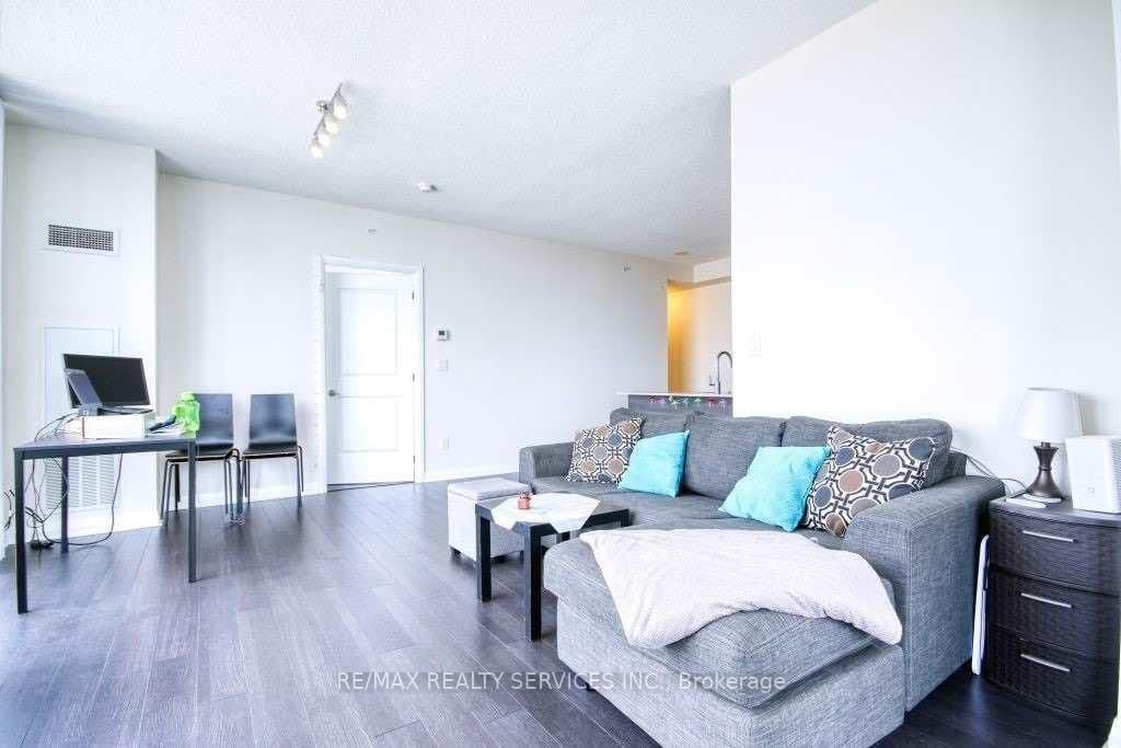 5025 Four Springs Avenue, Unit 1202 thumbnail 10