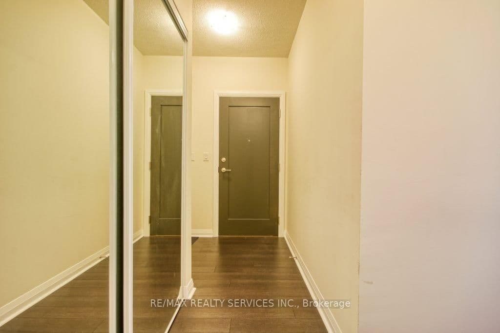 5025 Four Springs Avenue, Unit 1202 thumbnail 3