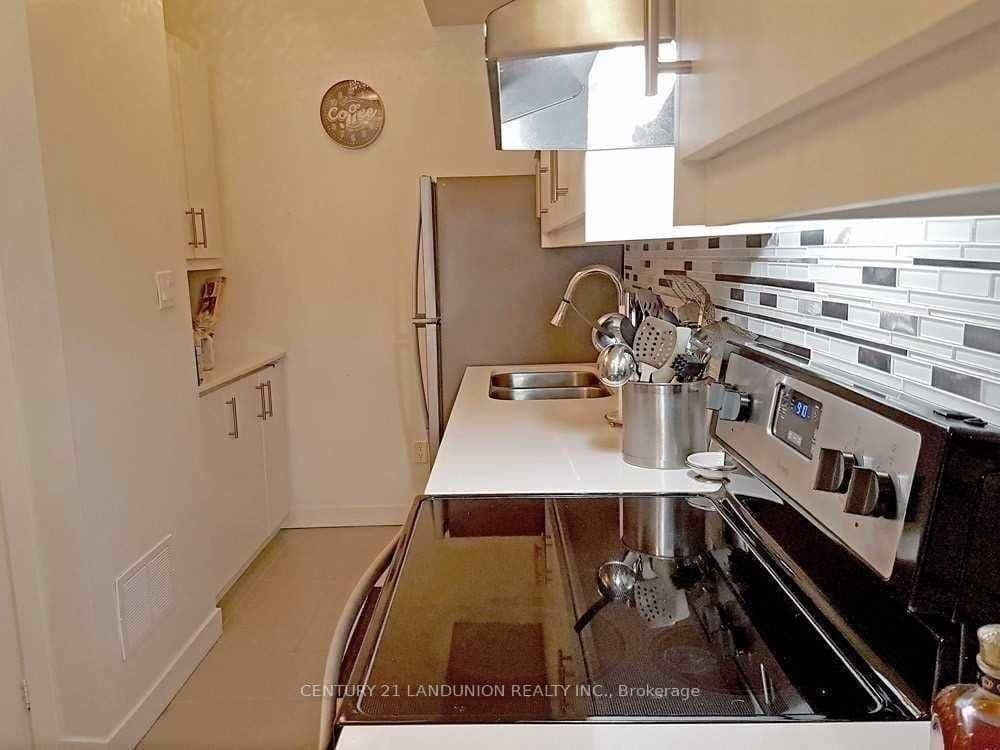 2063 Weston Road, Unit 14 thumbnail 3