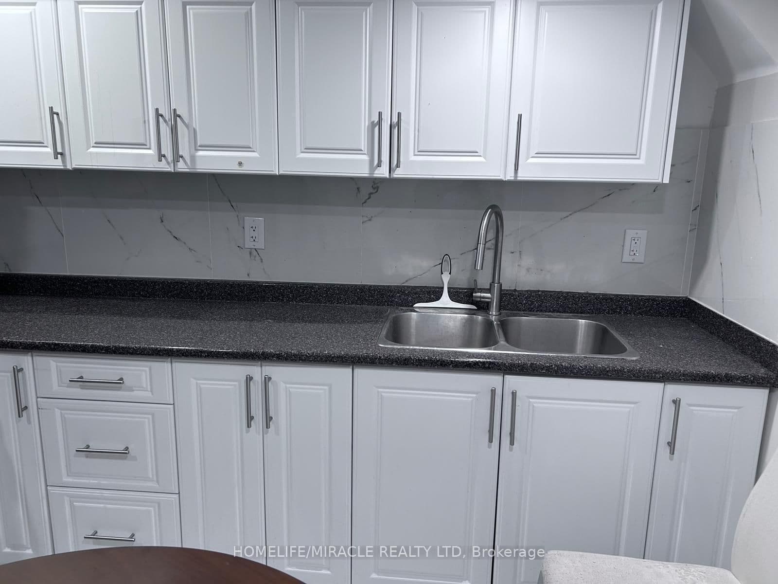 21 Donlamont Circle thumbnail 21