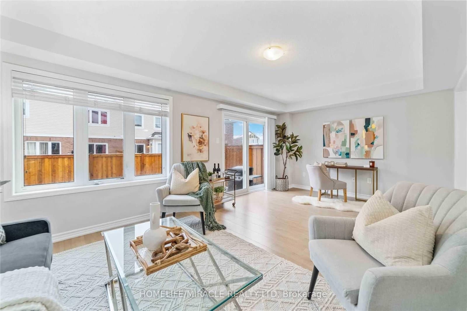 21 Donlamont Circle thumbnail 6