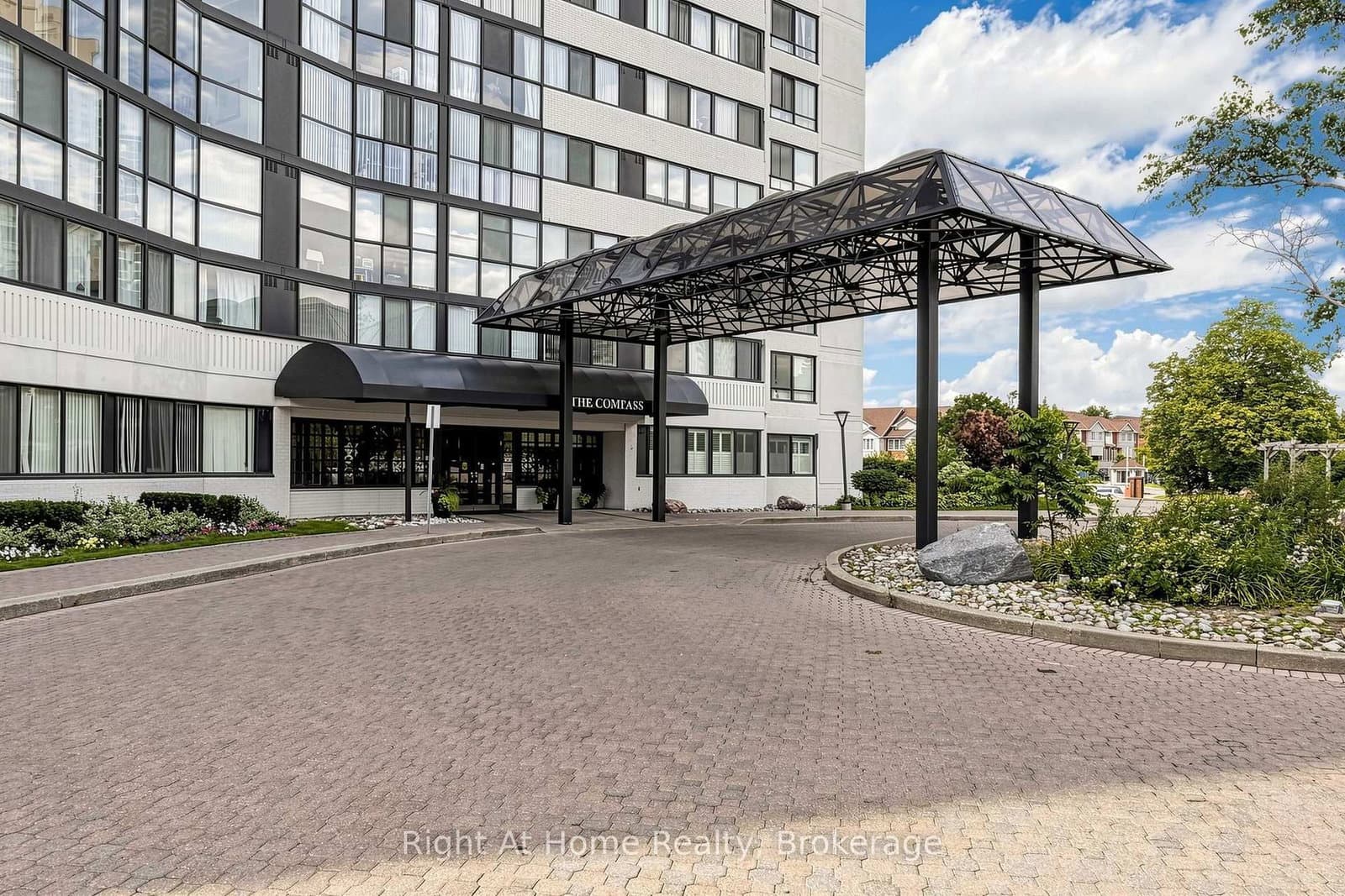 1360 Rathburn Road E, Unit 1509 thumbnail 6