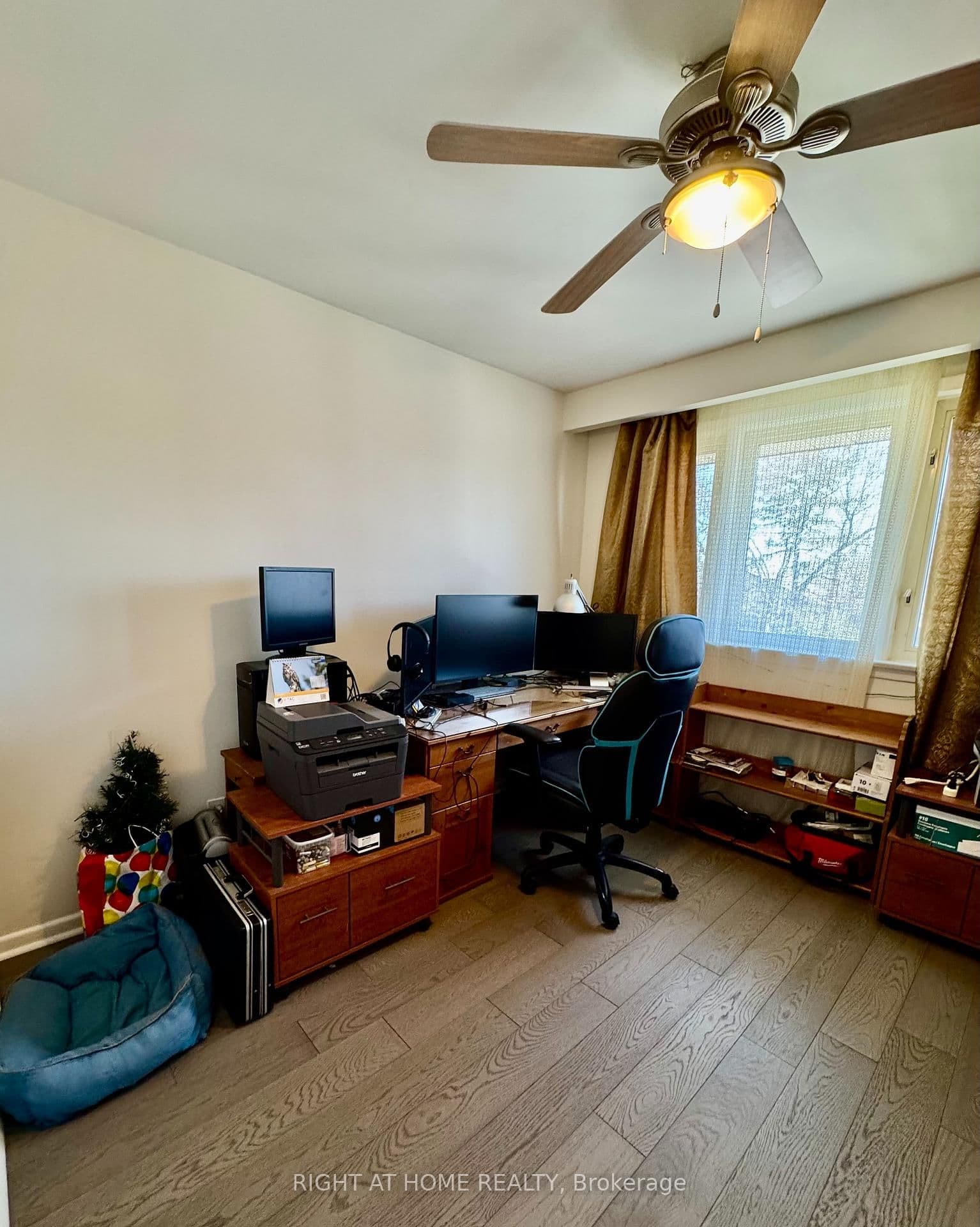 258 La Rose Avenue thumbnail 20