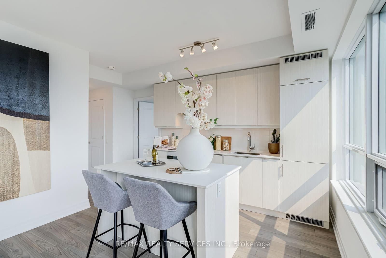 36 Elm Drive, Unit 2909 thumbnail 11